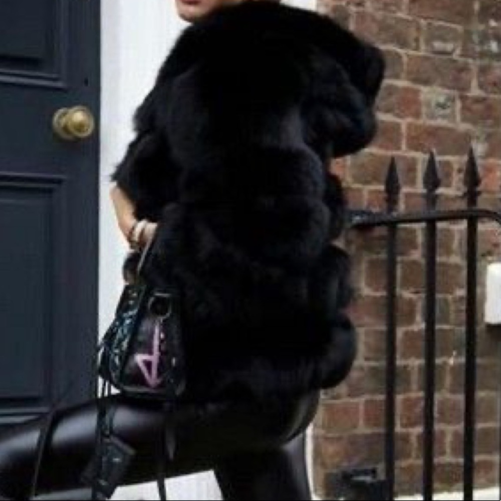 ✨PARIS✨Black faux Soft Fur Hooded Jacket - Picture 4 of 6